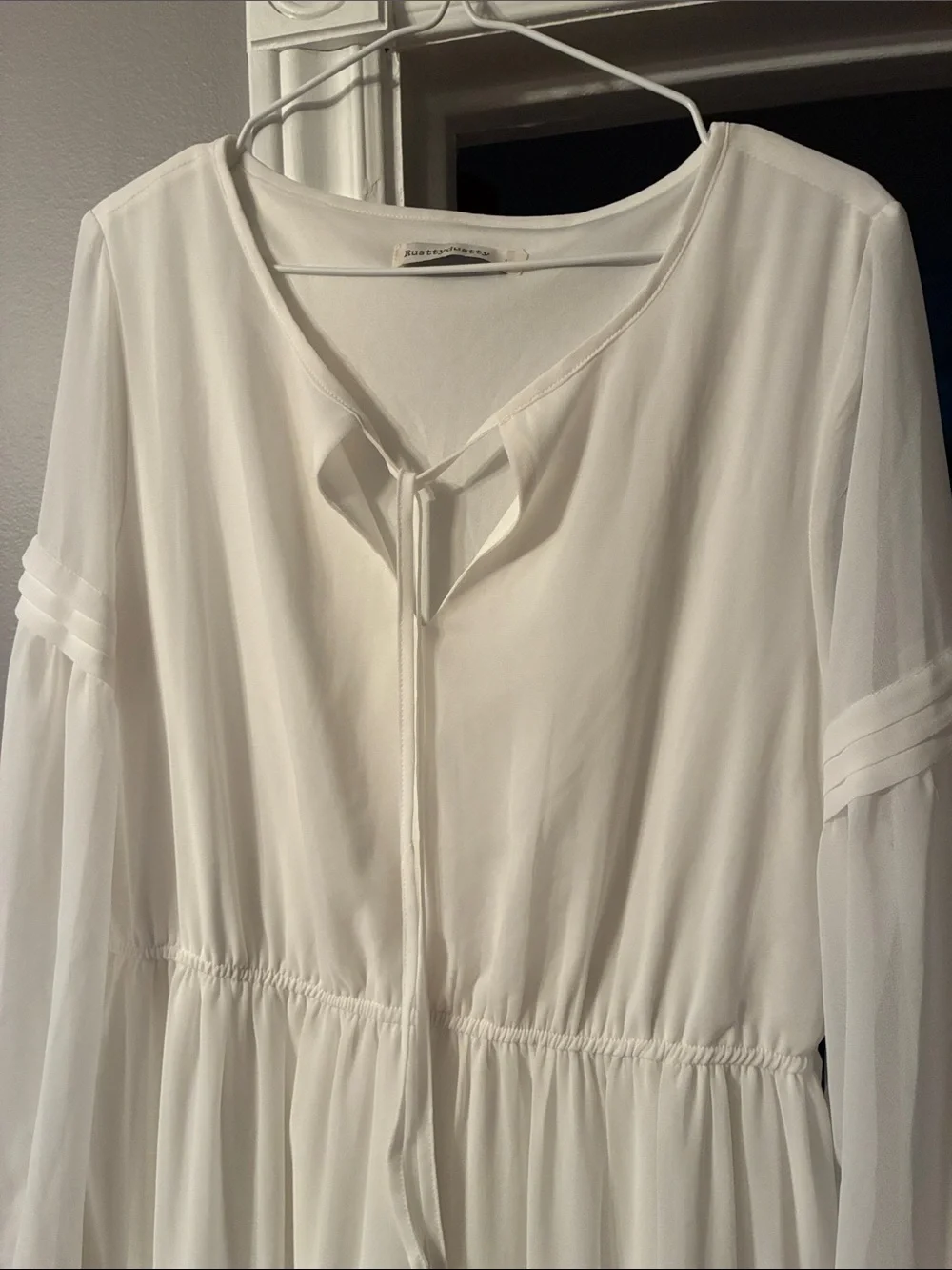 Women's Off-White Long-Sleeve Chiffon Tiered Maxi Dress with Elastic Waist - Picture 3 of 16